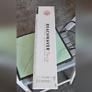 Beachwaver Curling Iron Brand New